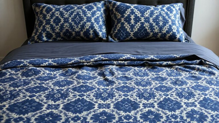patterned duvet with solid sheets